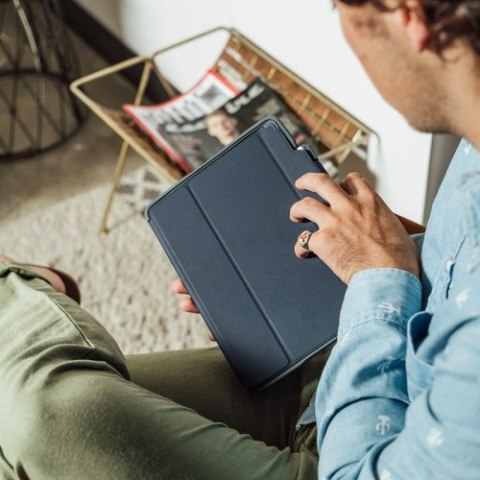 STM Dux Plus - Etui pancerne iPad 10.9" (2022) MIL-STD-810G z funkcją ładowania Apple Pencil (Midnight Blue) STM Dux Plus - Etui pancerne iPad 10.9" (2022) MIL-STD-810G z funkcją ładowania Apple Pencil (Midnight Blue)