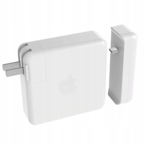 HyperDrive USB-C Hub for 13" MacBook Pro 61W Power Adapter HyperDrive USB-C Hub for 13" MacBook Pro 61W Power Adapter